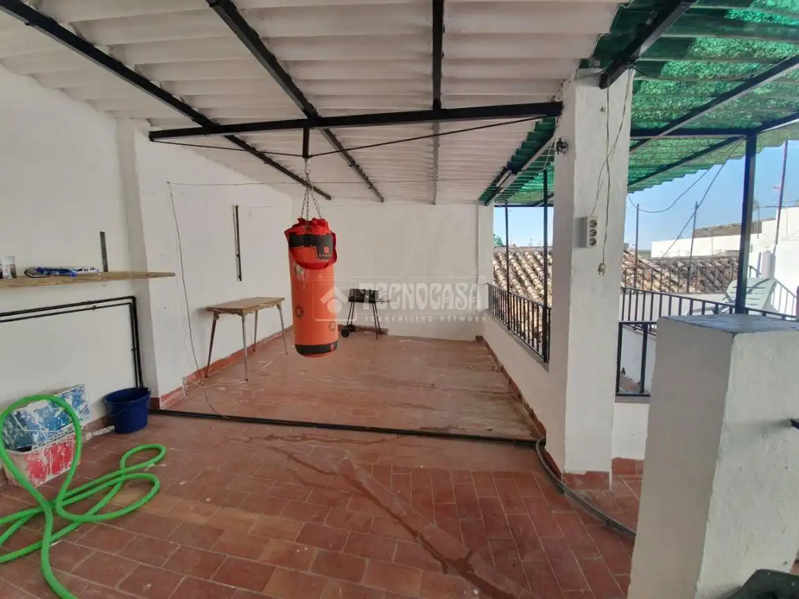 Appartamento con terrazza in vendita a Puente Genil, imagen 5