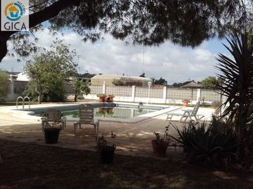 Casa amb piscina en venda a El Retiro - Parque Atlántico - Ronda este