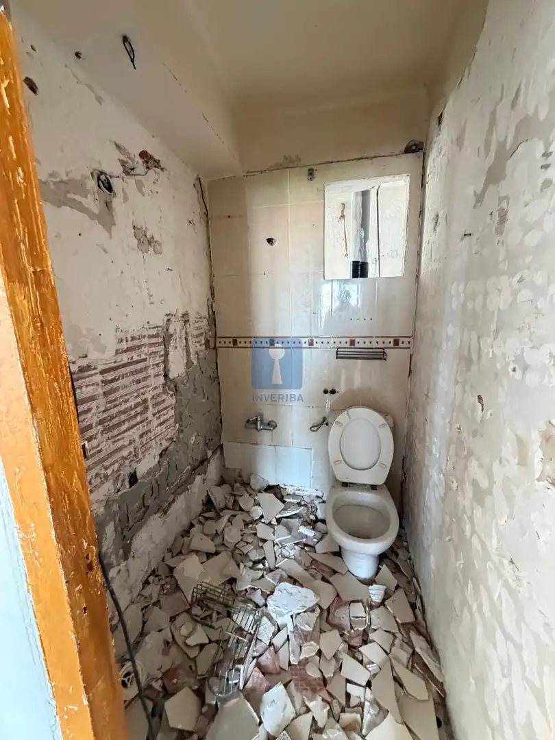 Badezimmer von Wohnung zum Verkauf in Cornellà de Llobregat mit Alarm
