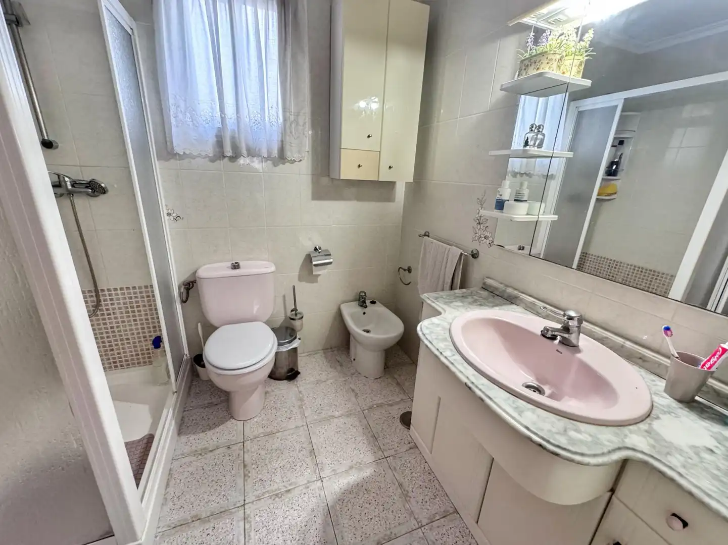 Bathroom of Flat for sale in Petrer  with Balcony