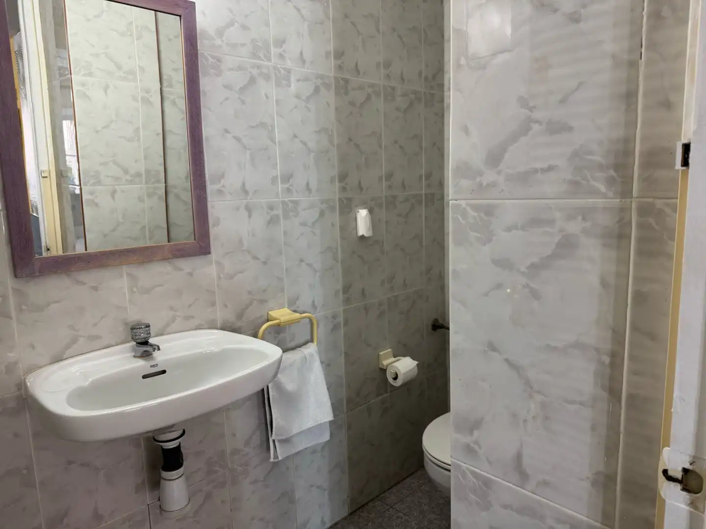 Baño de Local de alquiler en Sant Antoni de Vilamajor con Aire acondicionado