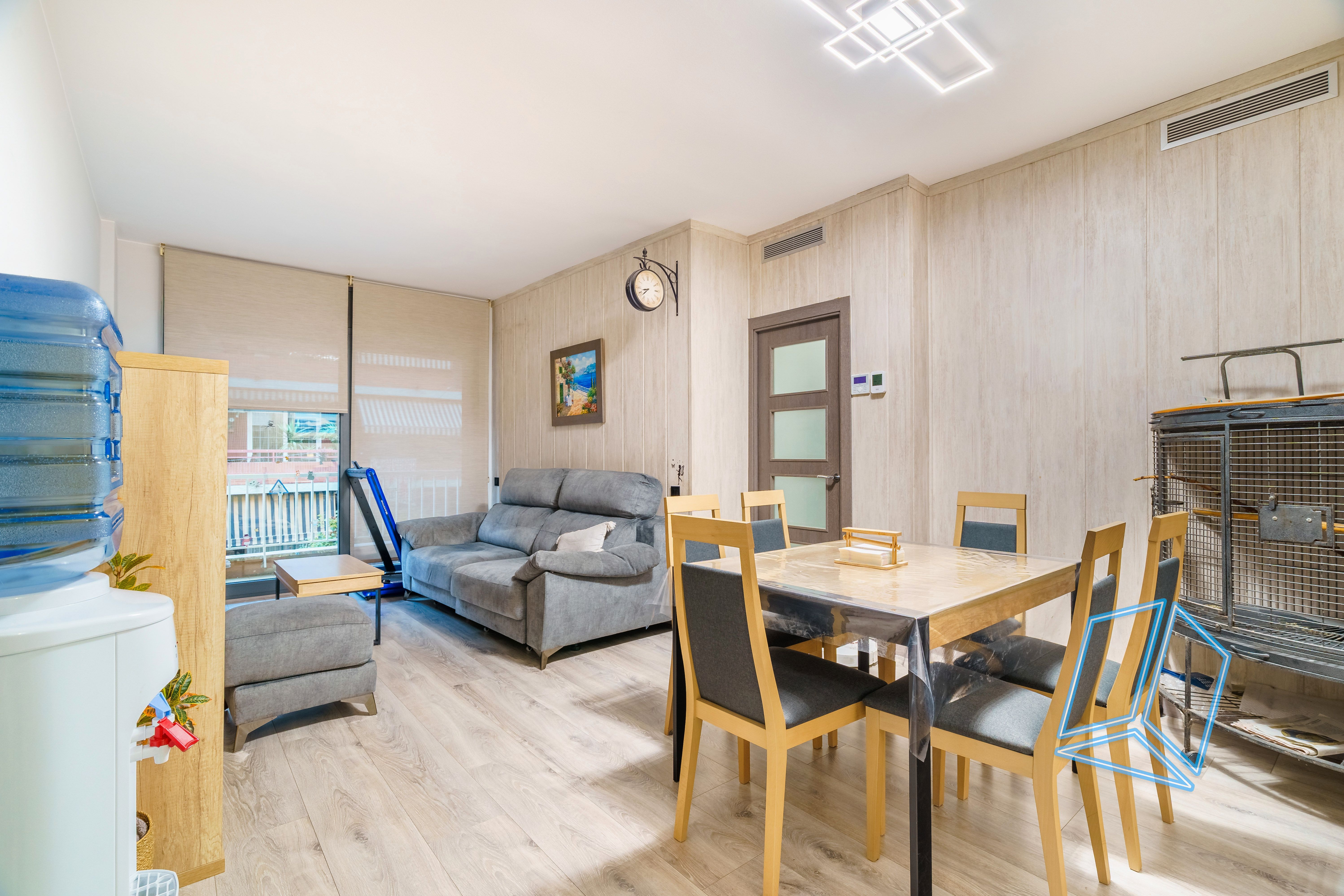 Sala de estar de Piso en venta en  Barcelona Capital con Calefacción y Balcón