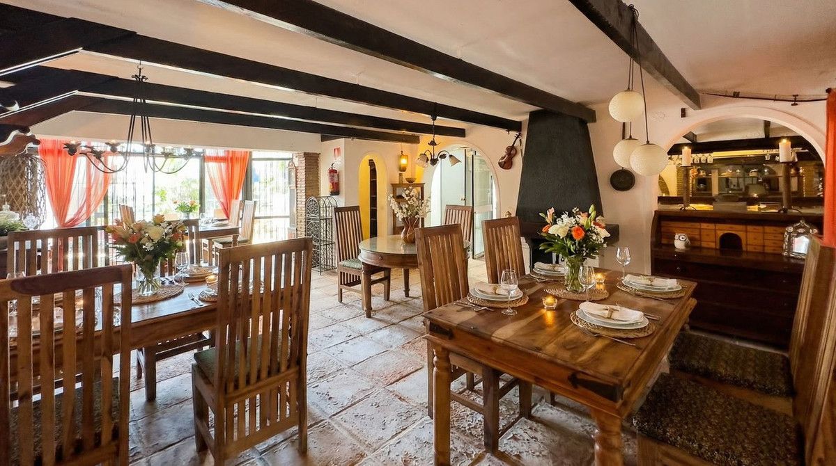 Premises for sale in Mijas  with Air Conditioner and Terrace