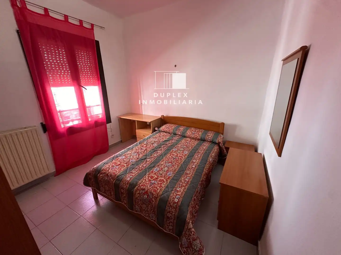 Bedroom of Flat for rent in Cuenca  with Heating