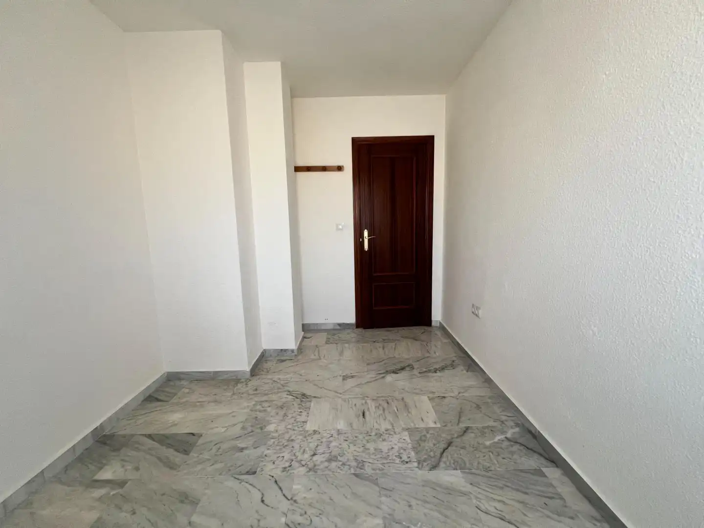 Flat for rent in Granada  with Heating, Terrace and Furnished