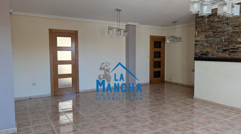 Foto 4 de Casa adosada en venta en Calle la Roda, La Gineta, Albacete