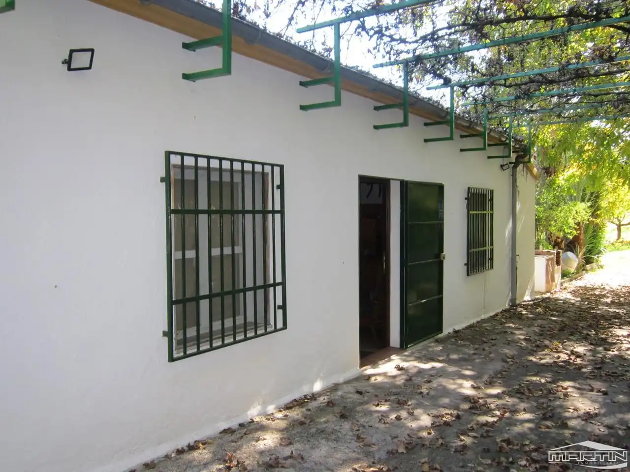 Vista exterior de Casa o xalet en venda en Carcabuey amb Terrassa, Traster i Piscina