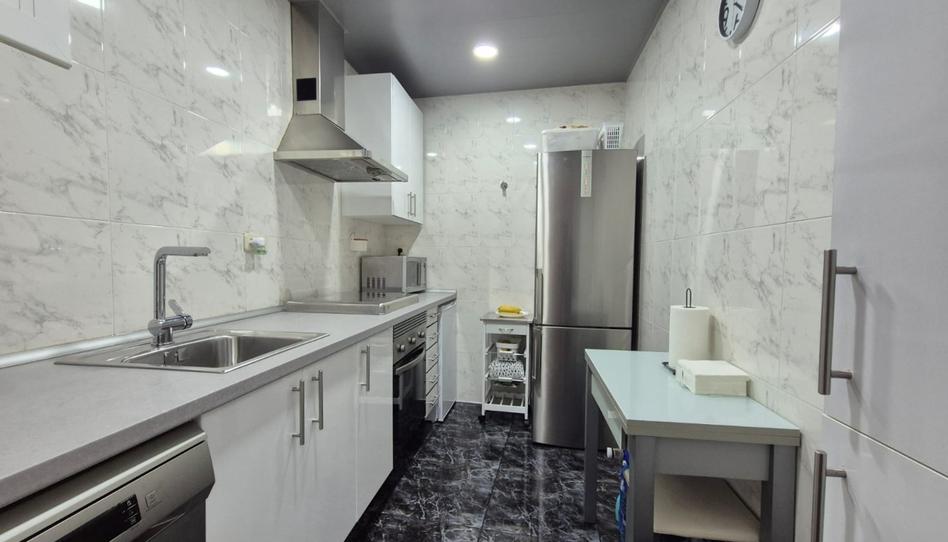 Foto 1 de Casa adosada en venda a El Pedró, Barcelona