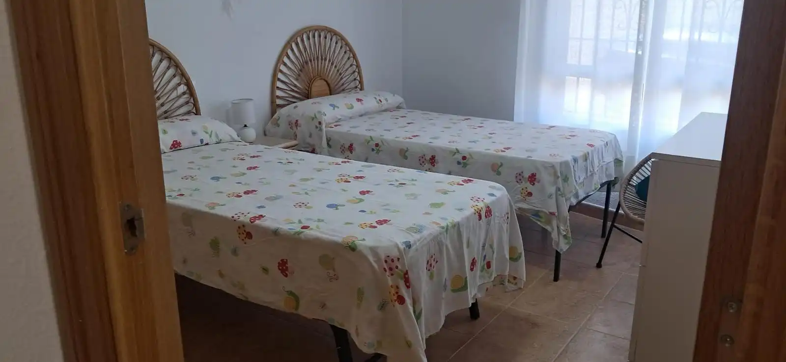 Schlafzimmer von Erdgeschoss zur Miete in Pilar de la Horadada mit Klimaanlage, Terrasse und Möbliert