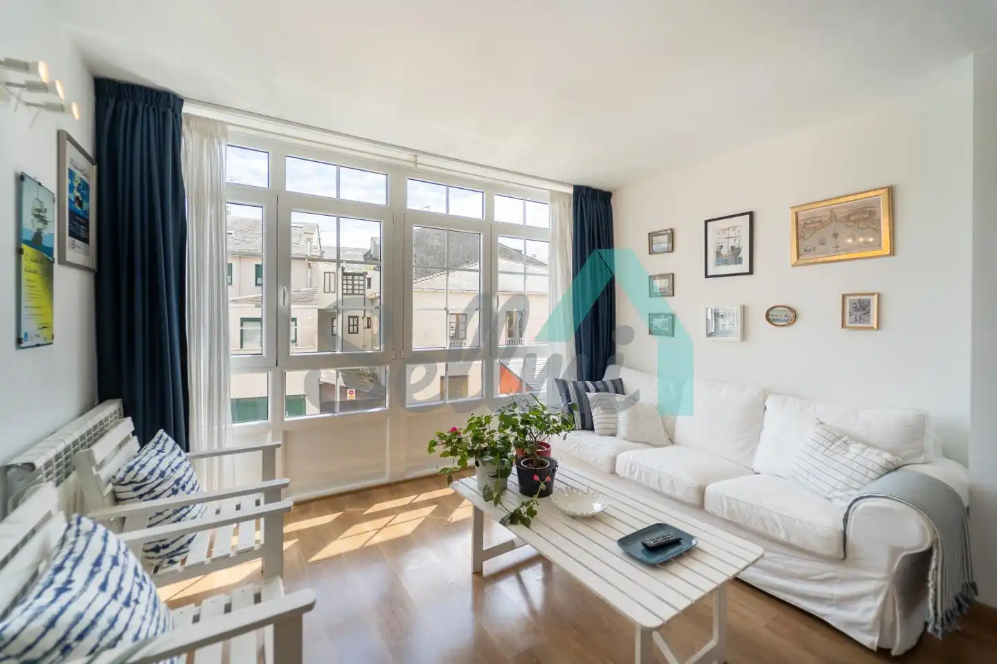Vista exterior de Casa adosada en venta en Ribadeo con Calefacción, Jardín privado y Terraza