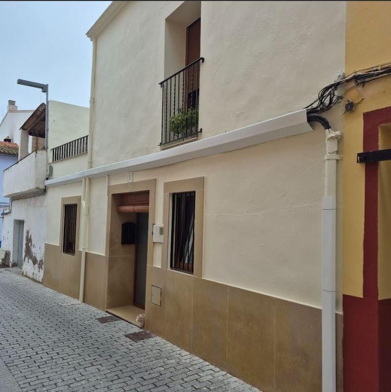 Vista exterior de Casa o xalet en venda en La Vall d'Uixó amb Jardí privat, Terrassa i Traster