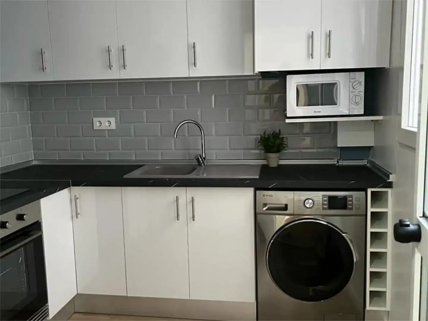 Cocina de Piso para compartir en Almoines con Aire acondicionado, Amueblado y Balcón