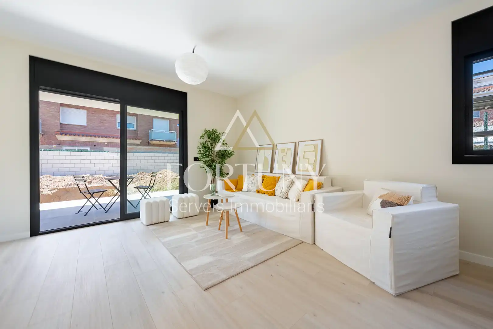 House with pool for sale in calle serra de llaveria, imagen 5