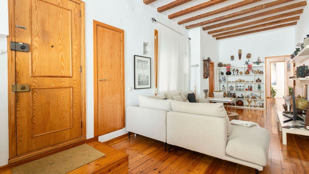 Living room of Apartment for sale in  Barcelona Capital  with Air Conditioner, Heating and Parquet flooring