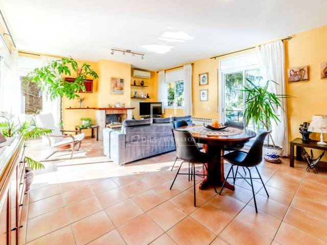 Casa-chalet en Venta en Mas d'En Serra - Els Cards