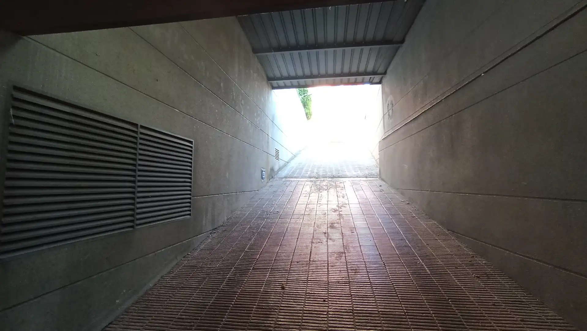 Garaje de alquiler en Lleida con Alarma