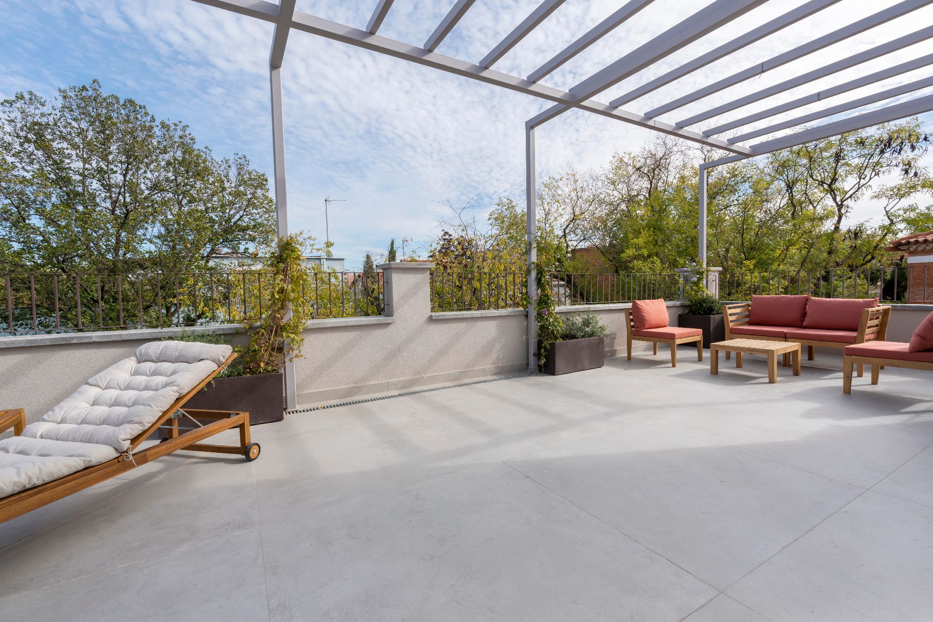 Terrace of House or chalet to rent in  Madrid Capital  with Air Conditioner, Heating and Private garden