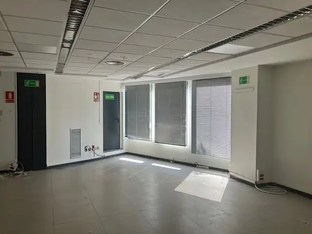 Business premises to rent in Avenida de Madrid, imagen 3