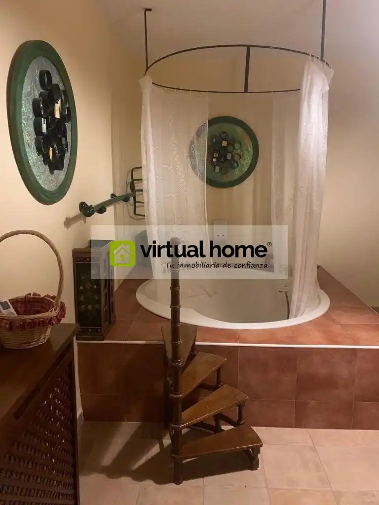 Bathroom of Buildings for sale in Villaescusa de Haro