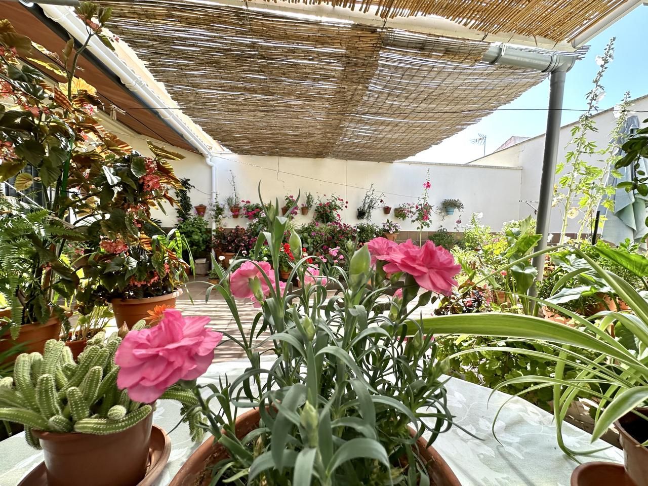 Terrassa de Casa adosada en venda en Humilladero amb Aire condicionat, Jardí privat i Terrassa