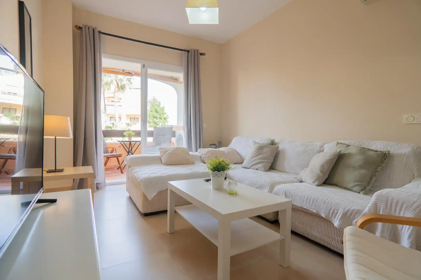 Wohnung zur Miete in Caleta de Vélez