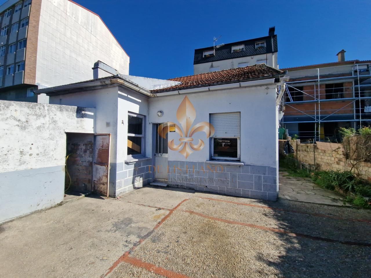 Vista exterior de Casa o xalet en venda en Vigo  amb Calefacció, Jardí privat i Terrassa