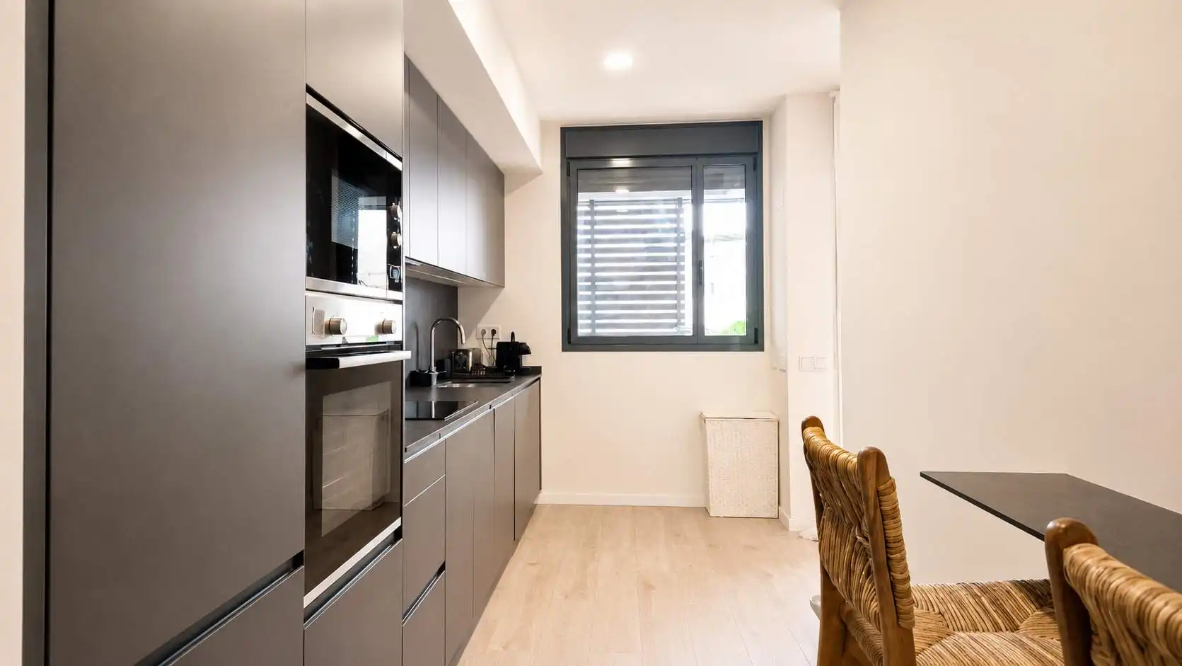 Küche von Wohnung zur Miete in Badalona mit Klimaanlage, Terrasse und Möbliert