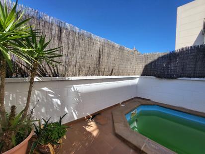 Piscina de Casa o xalet en venda en Calella amb Aire condicionat, Calefacció i Terrassa