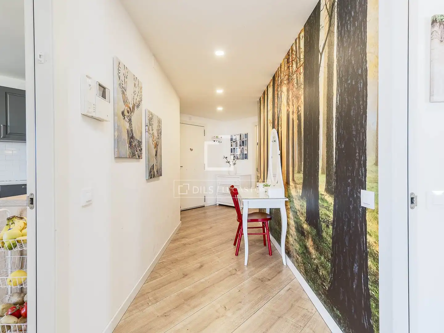 Wohnung zum Verkauf in Barcelona mit Klimaanlage, Heizung und Privatgarten