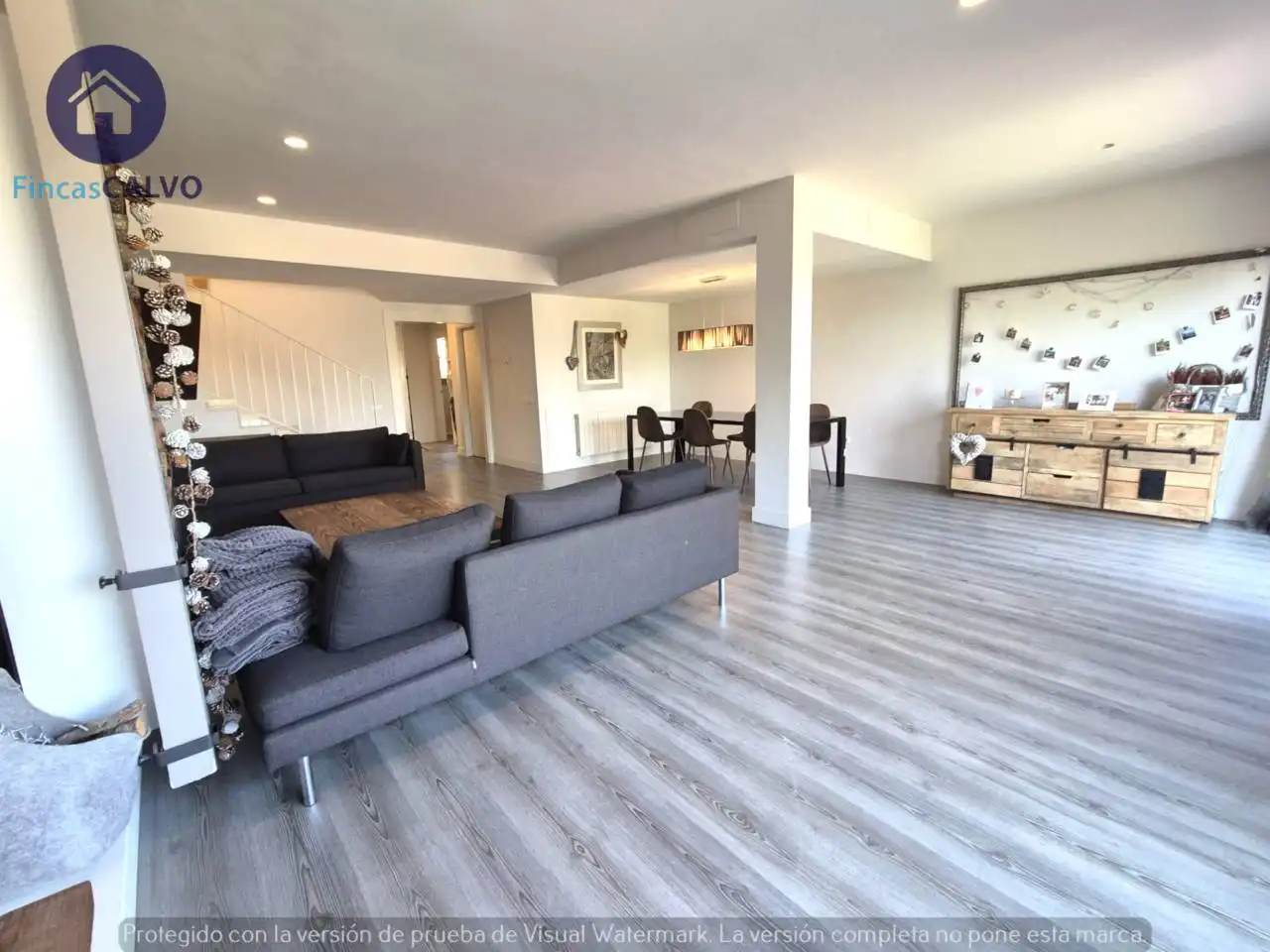 Sala de estar de Casa adosada en venta en Sant Quirze del Vallès con Aire acondicionado, Calefacción y Jardín privado