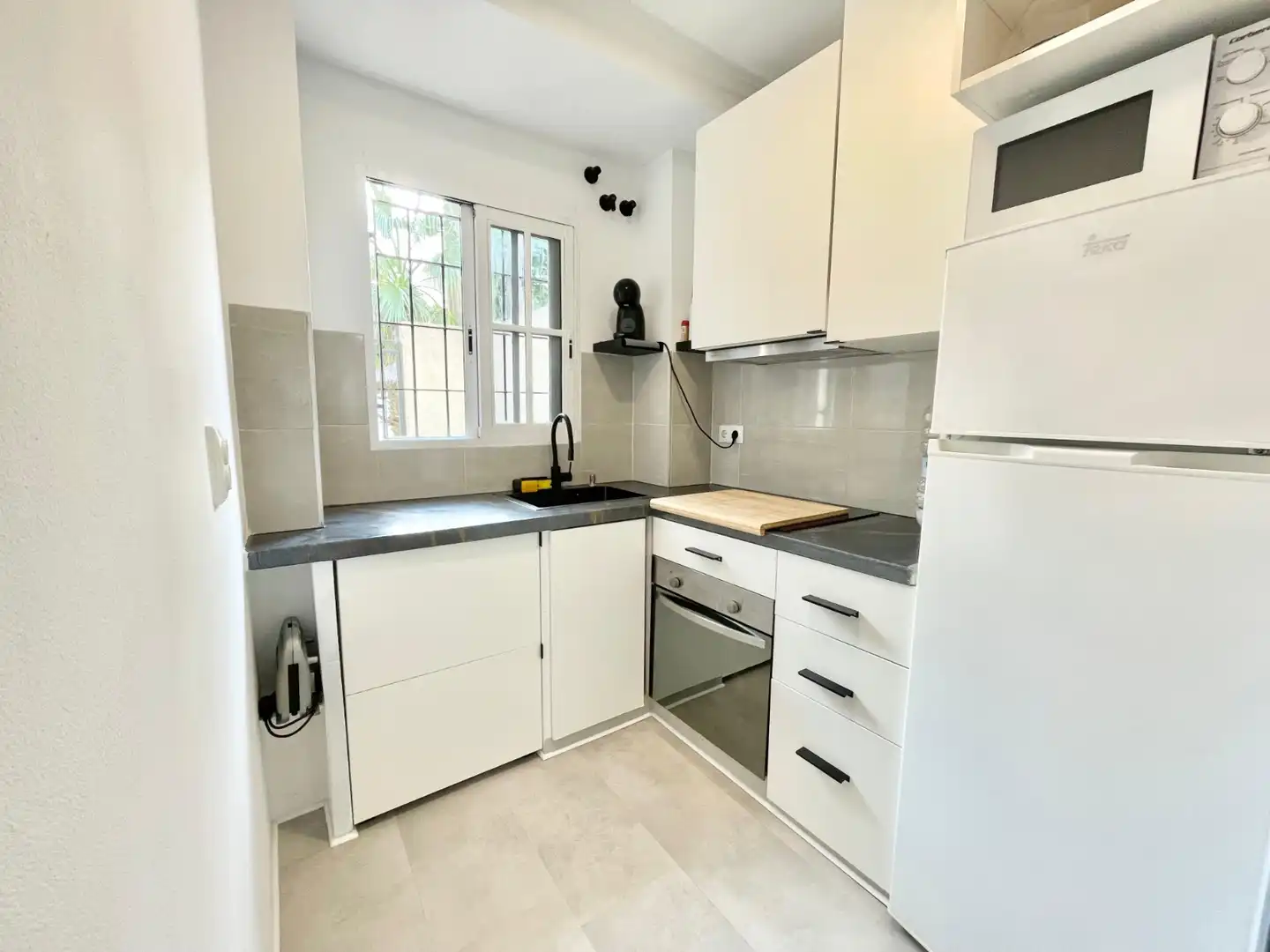 Kitchen of Ground floor for rent in Torrevieja  with Air Conditioner, Heating and Private garden
