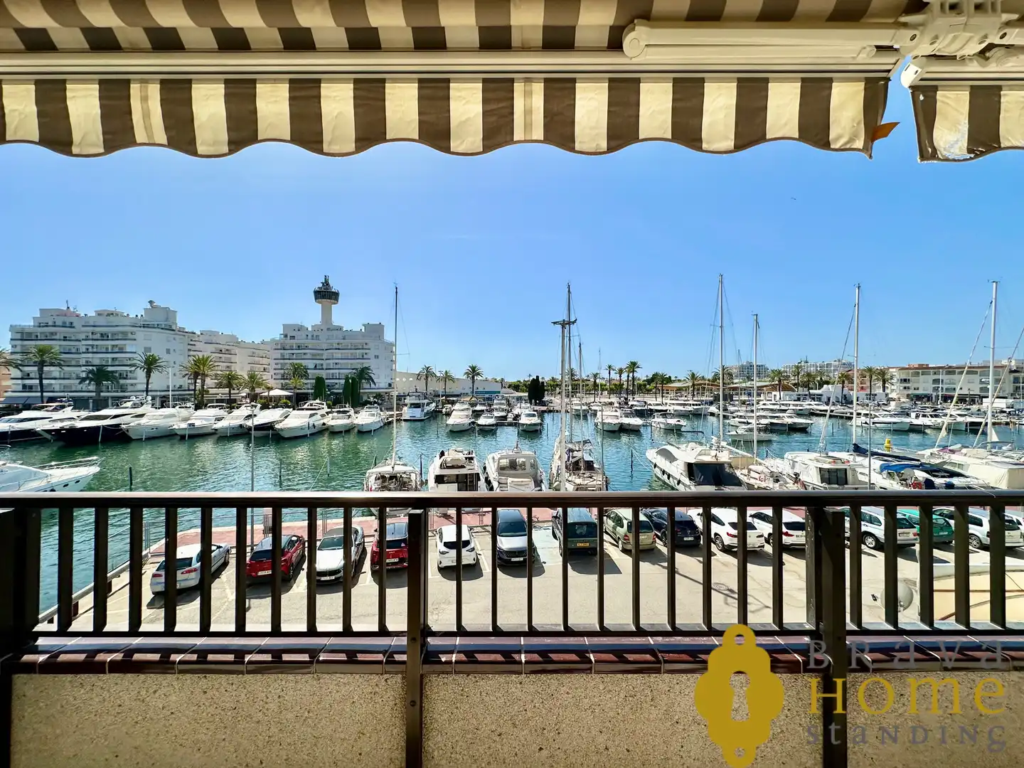 Vista exterior de Piso en venta en Empuriabrava con Aire acondicionado, Terraza y Trastero