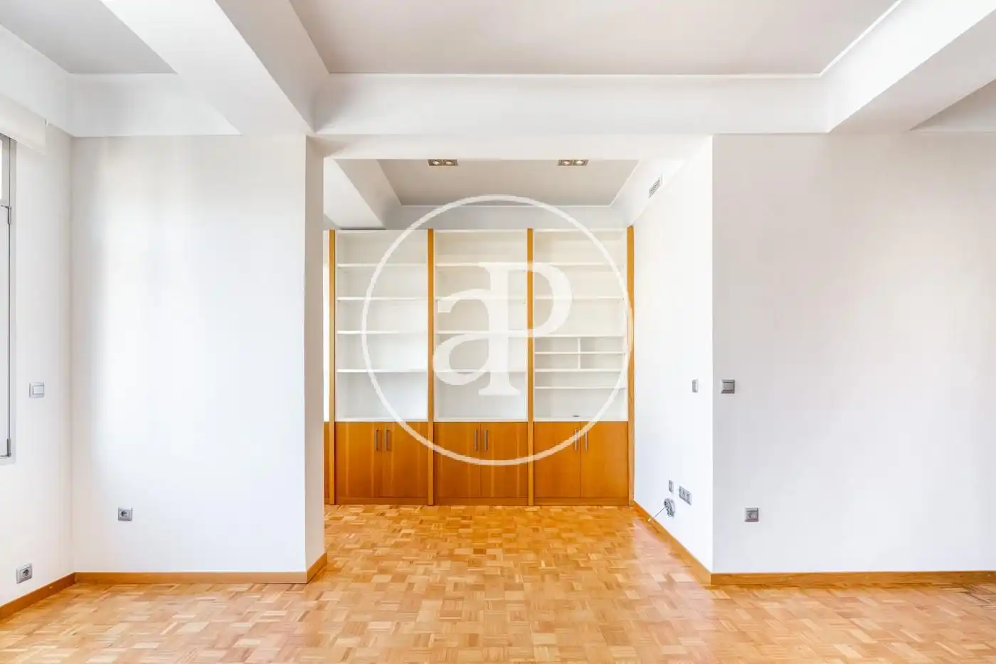 Sala d'estar de Àtic de lloguer en Valencia amb Aire condicionat, Calefacció i Terrassa