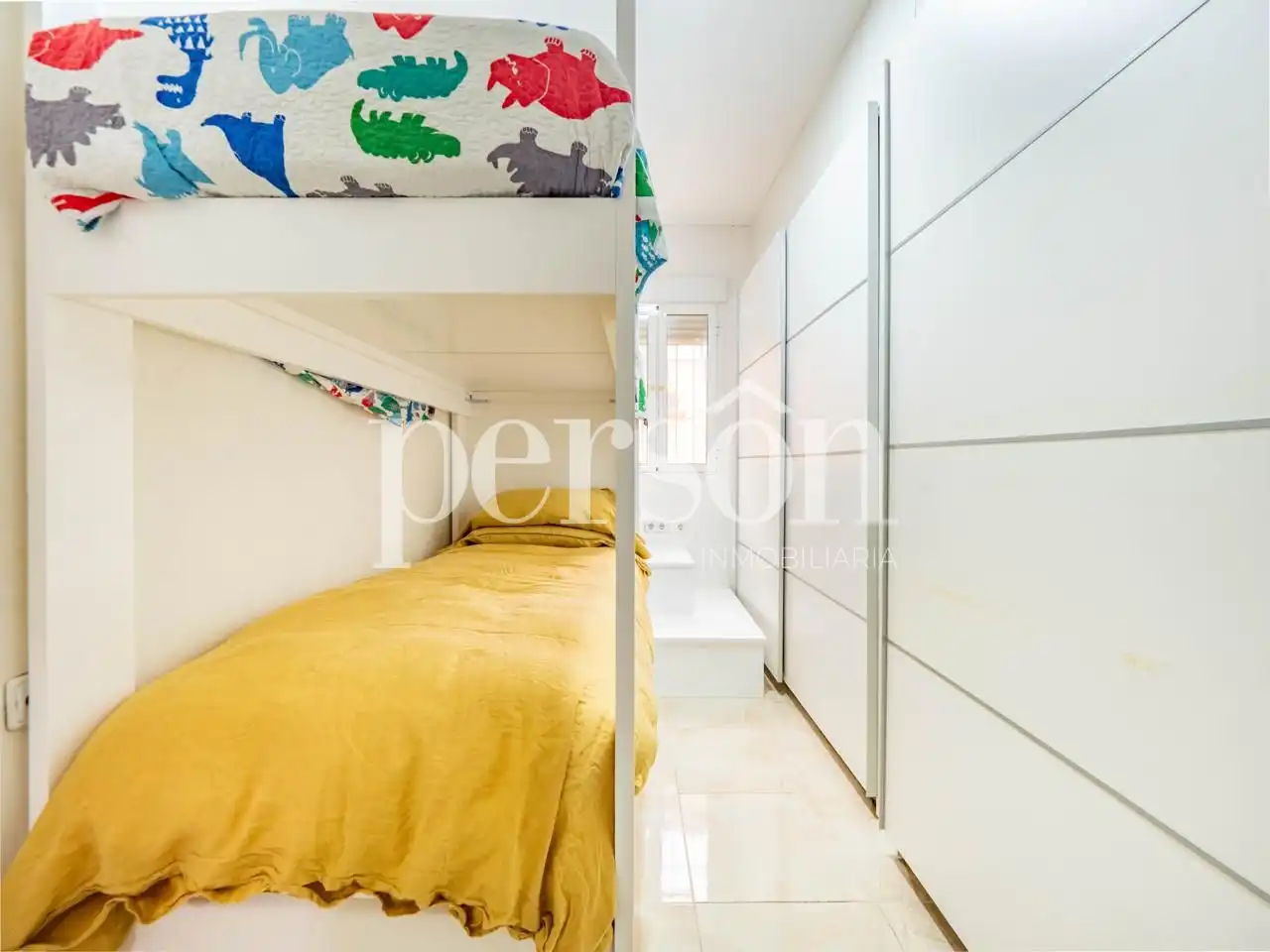 Habitación de Planta baja en venta en Valencia con Aire acondicionado, Amueblado y Internet