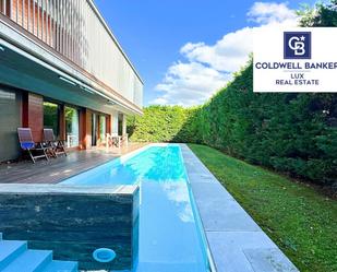 Swimming pool of House or chalet for sale in Figueres  with Air Conditioner, Terrace and Swimming Pool