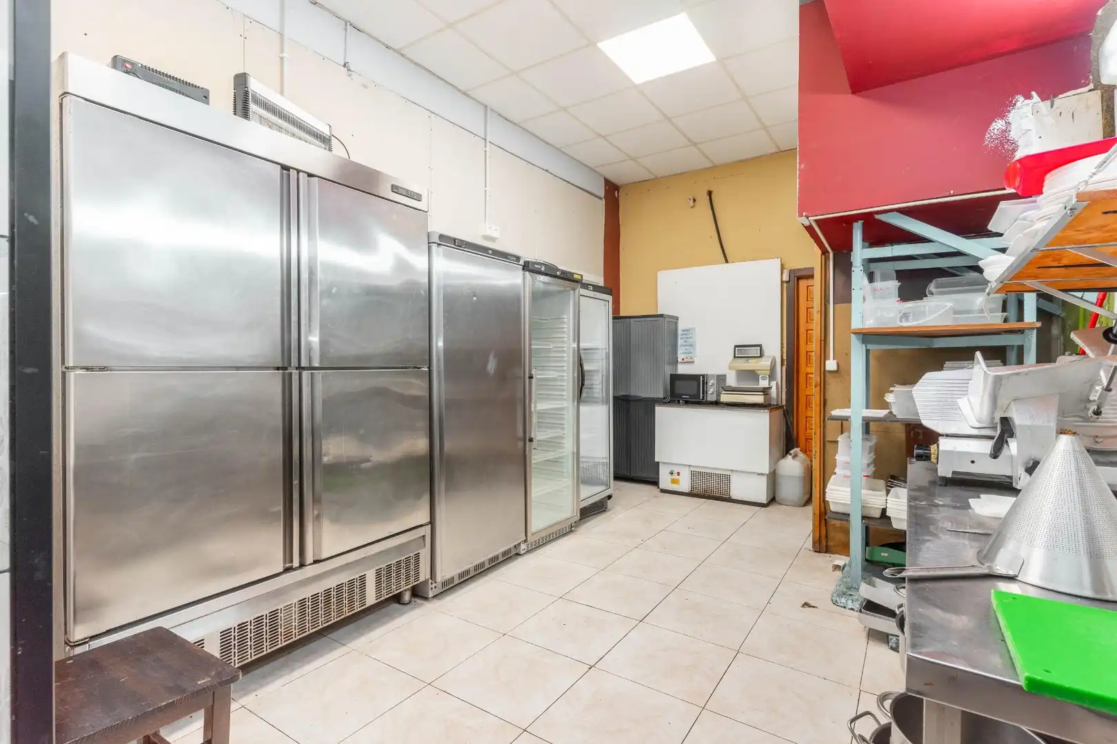 Cocina de Local en venta en Gijón  con Amueblado