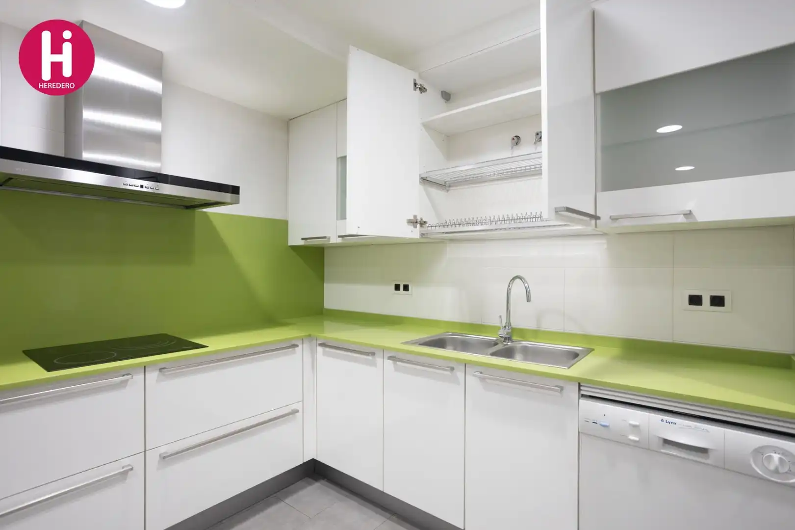 Küche von Wohnung zum Verkauf in Vigo  mit Heizung und Abstellraum