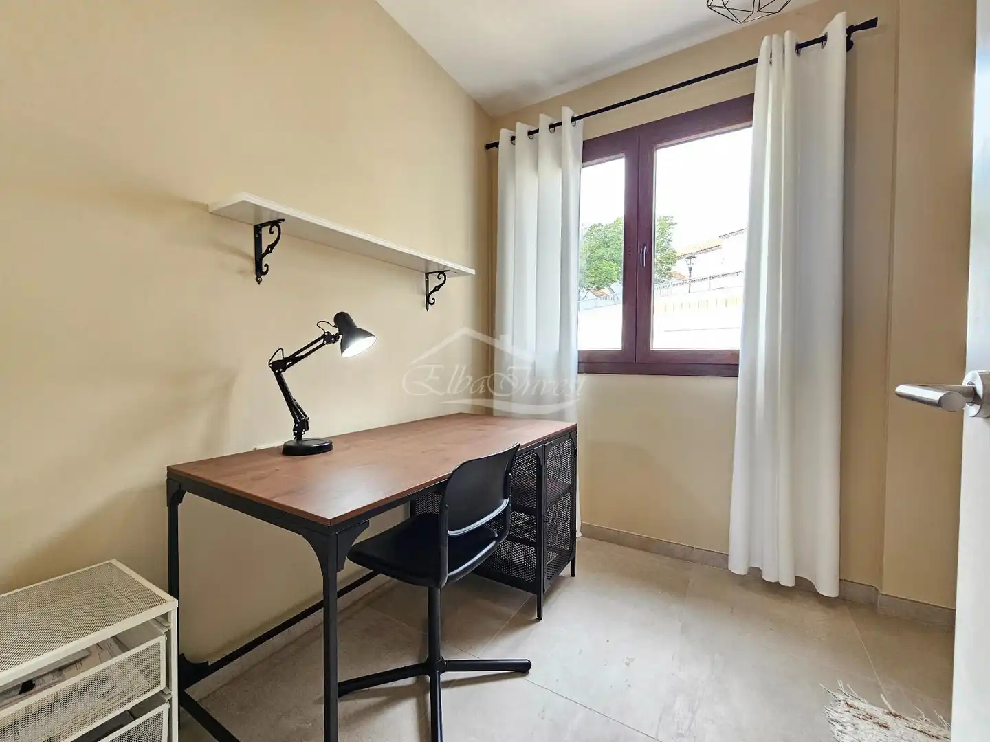 Habitación de Casa adosada de alquiler en San Miguel de Abona con Terraza y Amueblado