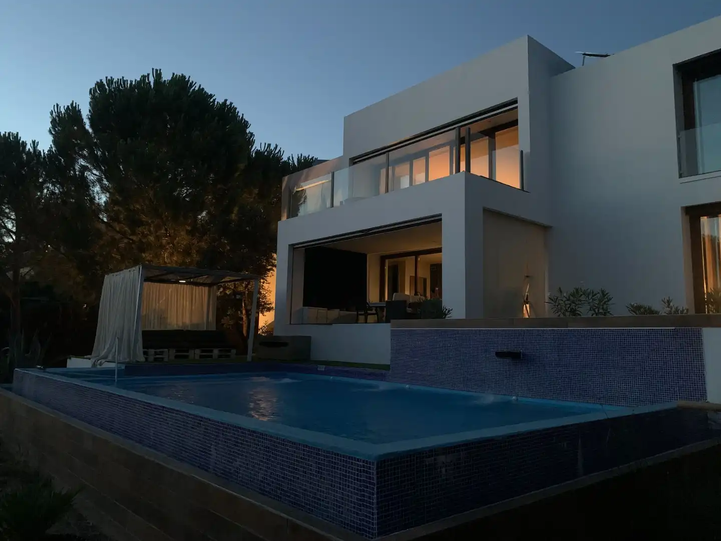 Piscina de Casa o xalet en venda en Valdemorillo amb Calefacció, Jardí privat i Terrassa