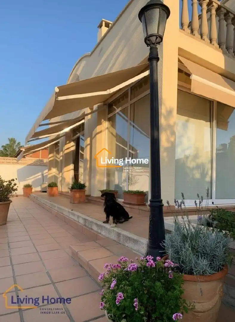 Exterior view of Houses for sale in Cambrils