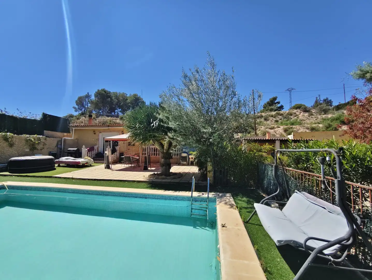 Piscina de Casa o xalet en venda en Crevillent amb Aire condicionat, Calefacció i Jardí privat