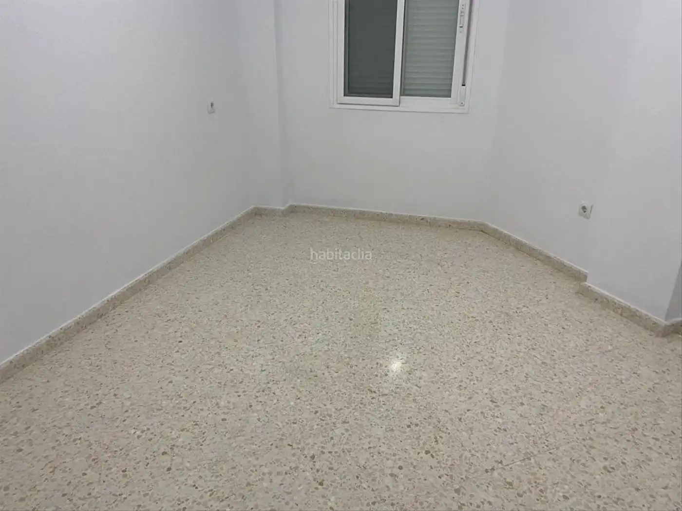 Flat with lift for sale in Calle Violeta 15