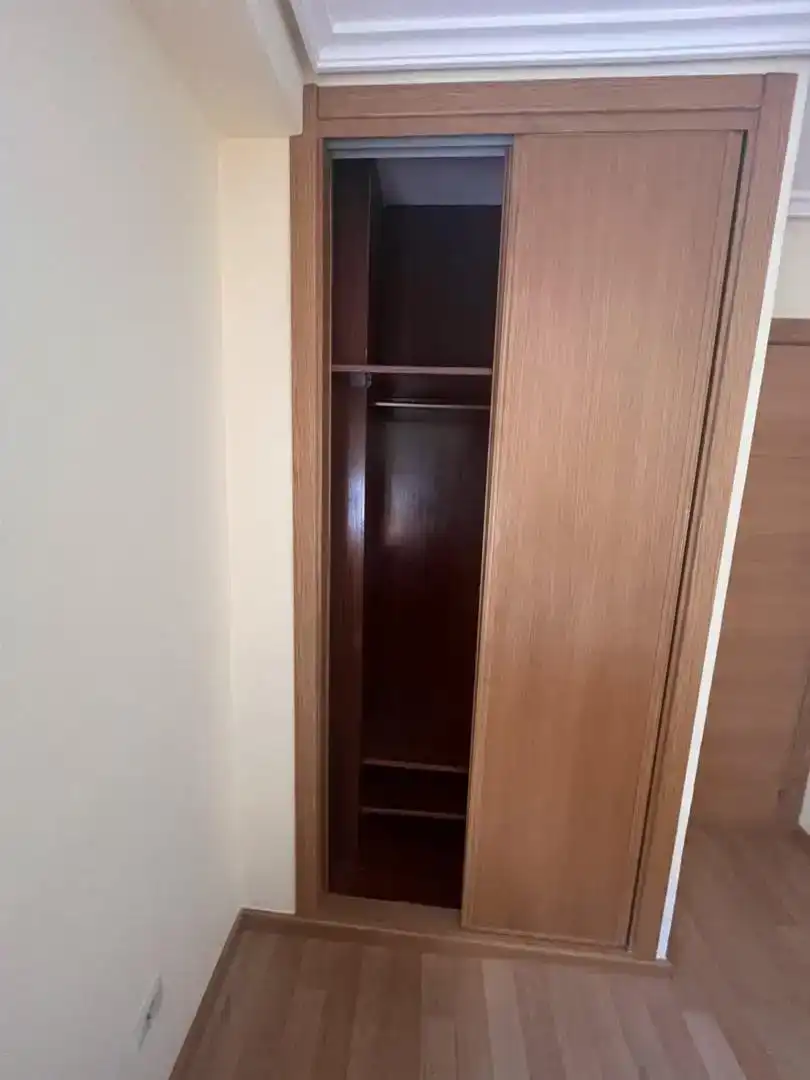 Bedroom of Flat for share in Vigo   with Parquet flooring, Furnished and Oven