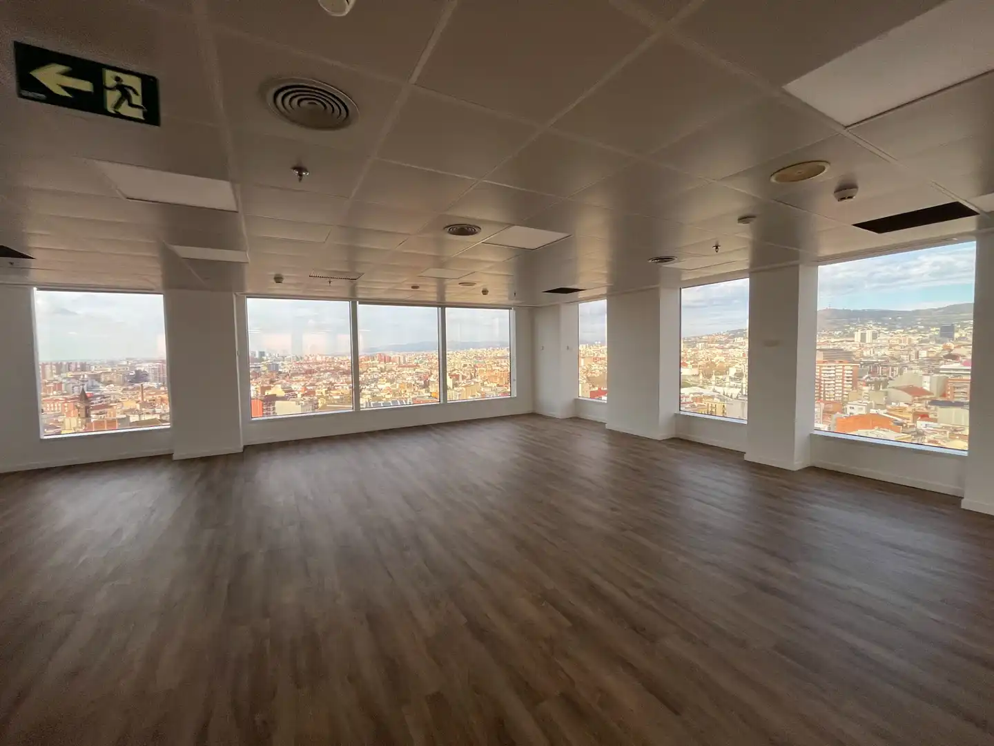 Oficina de alquiler en Barcelona con Aire acondicionado, Calefacción y Terraza