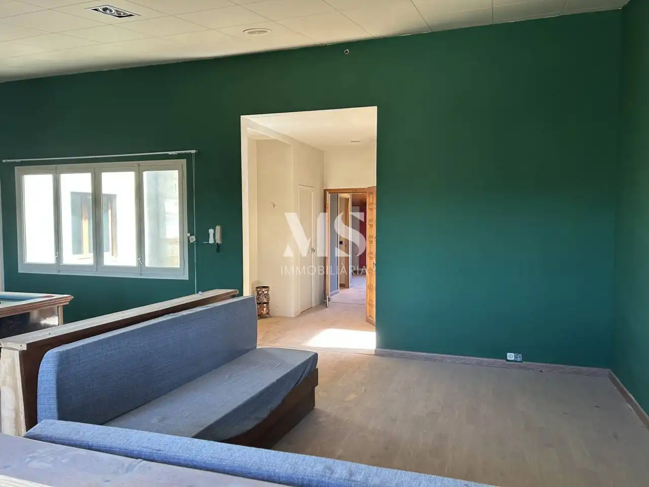 Wohnzimmer von Gebäude zum Verkauf in Manlleu