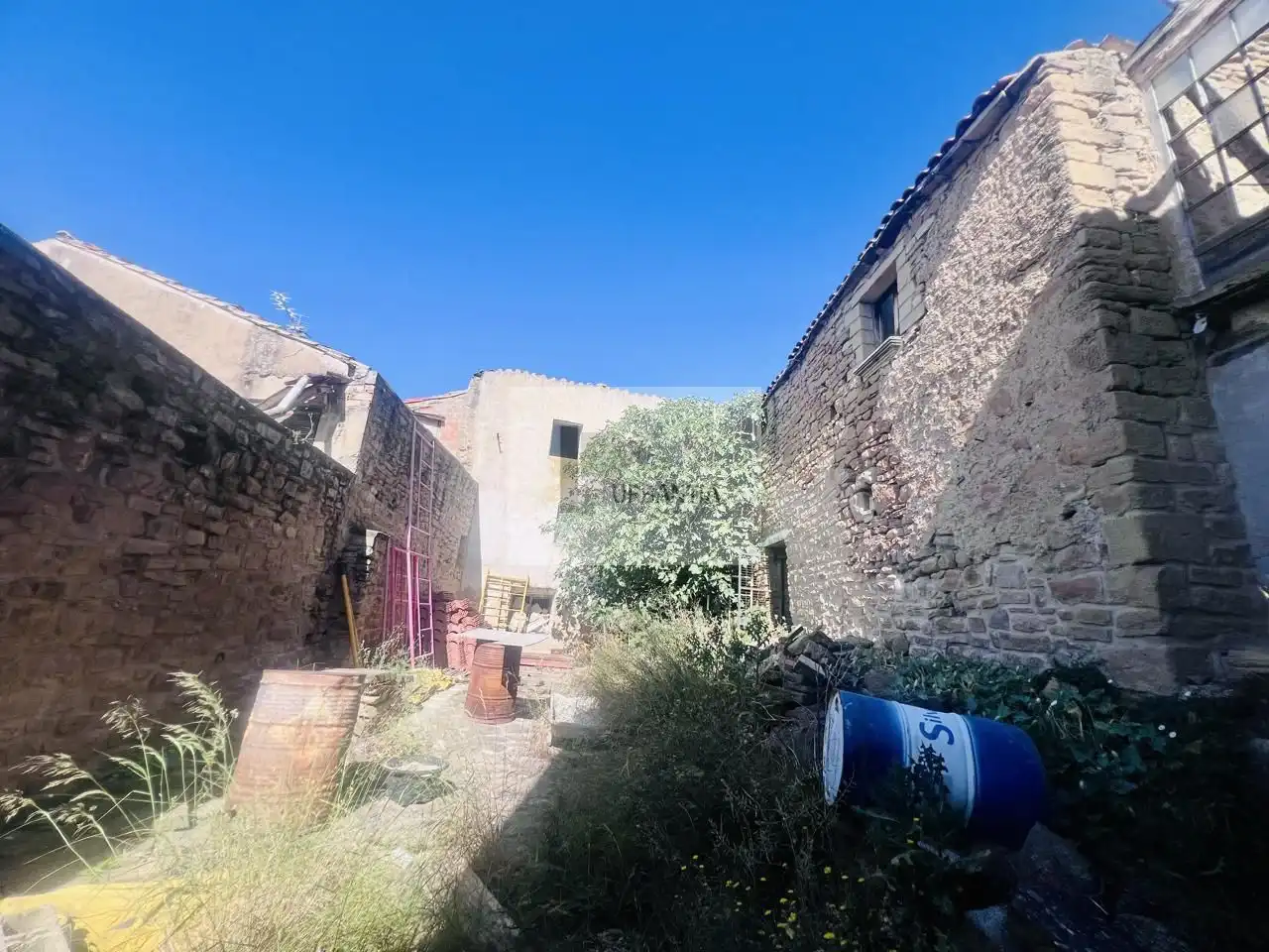 Finca rústica en venta en Larraga con Jardín privado
