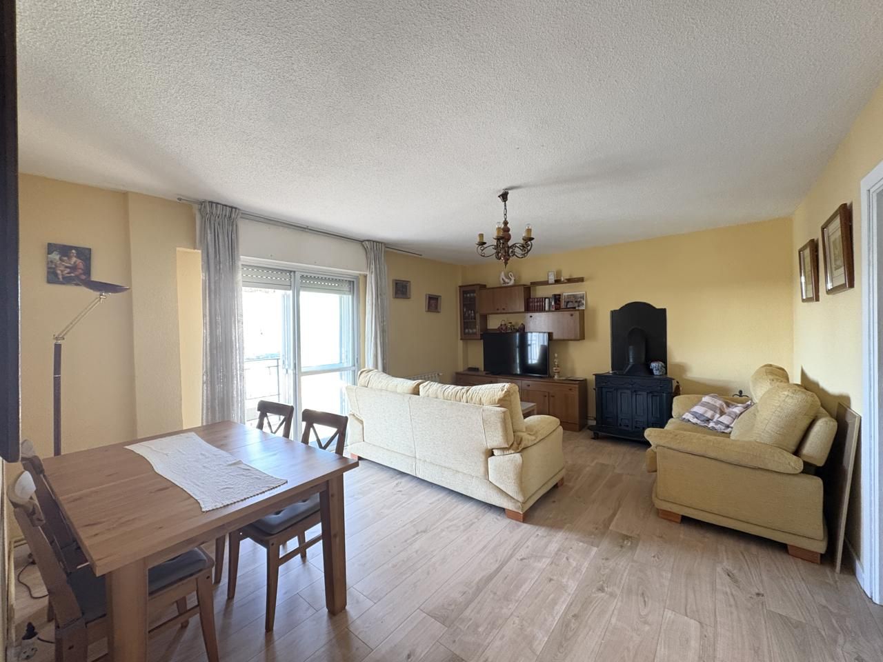 Sala d'estar de Pis de lloguer en Guadarrama amb Calefacció, Terrassa i Moblat