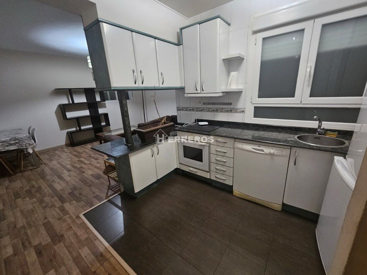 Kitchen of Apartment for sale in  Logroño  with Heating and Balcony