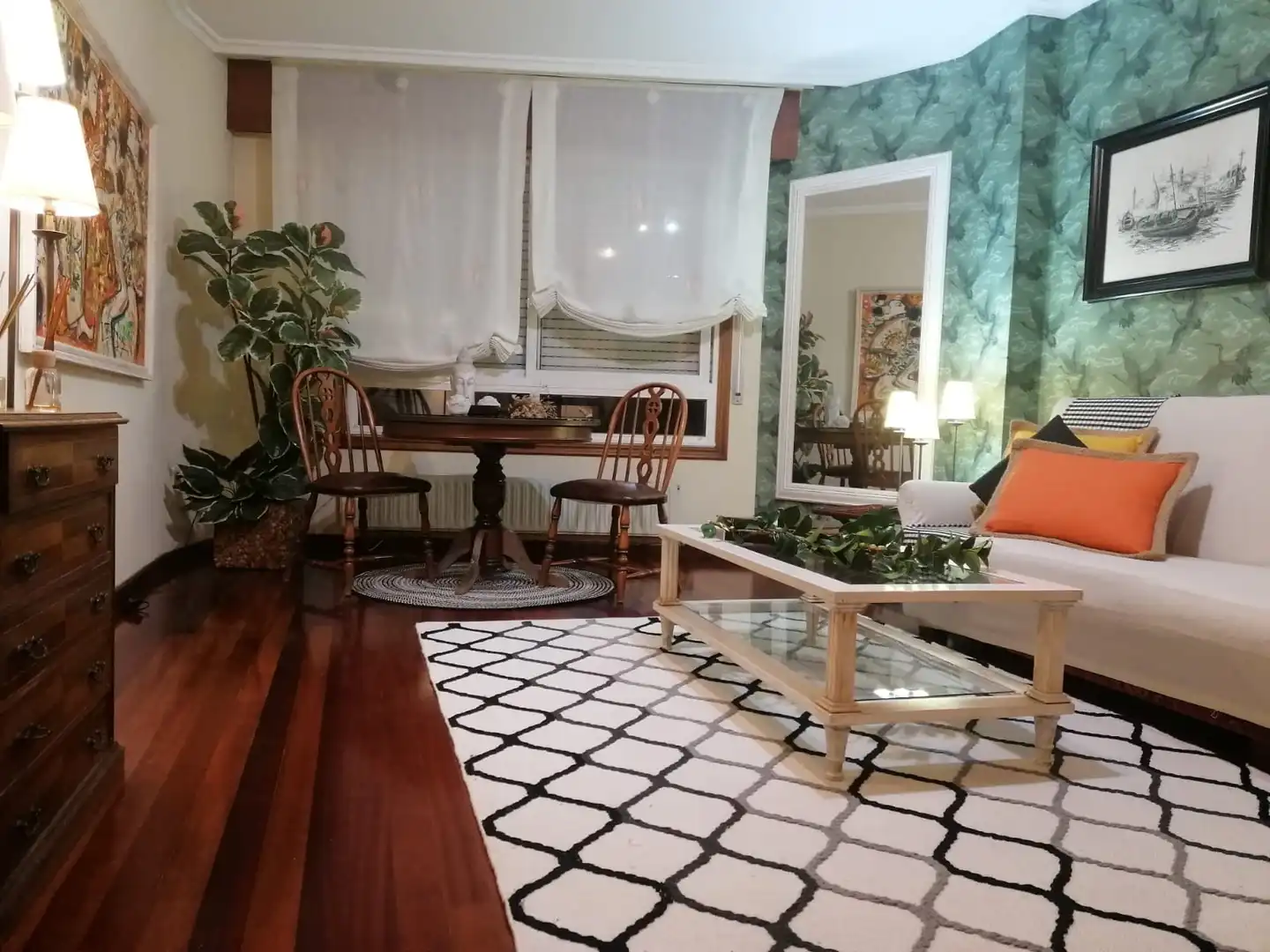 Wohnzimmer von Wohnungen zur Miete in Pontevedra Capital  mit Abstellraum, Möbliert und Ofen