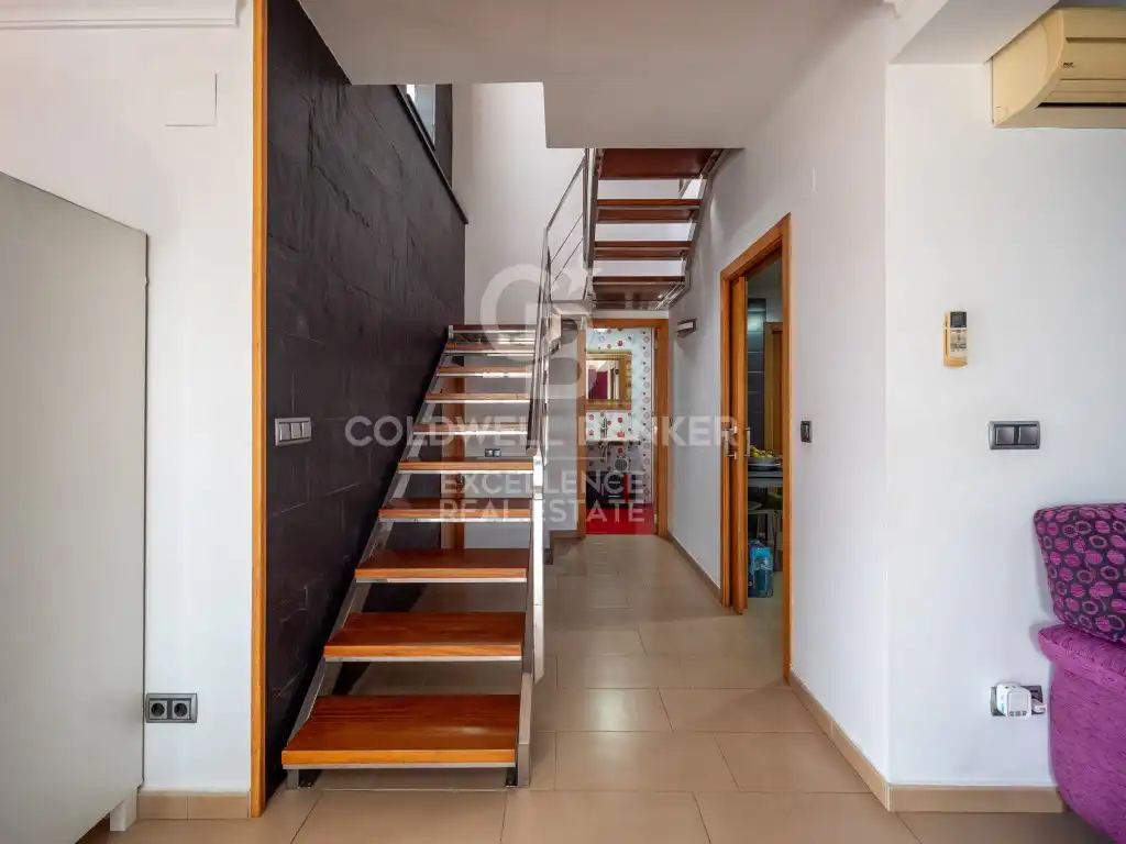 Houses for sale in Oliva  with Air Conditioner, Terrace and Swimming Pool